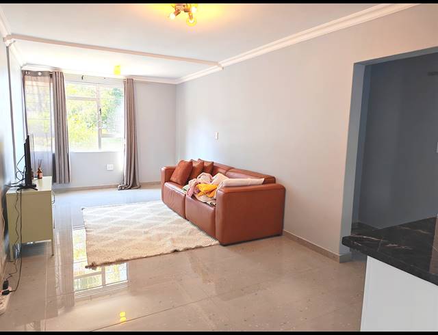 2 BEDROOM APARTMENT FOR SALE IN ESSENWOOD